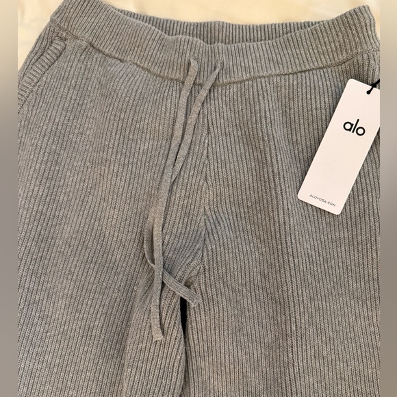 ALO Domain Rib Gray Knit Pants - Picture 6 of 7